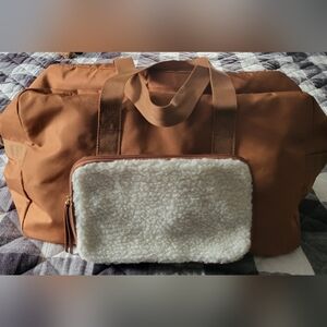 Brown Duffel Bag with Cream Sherpa Detatchable Case DSW